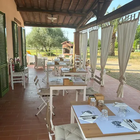 مزرعة للإقامة La Quercia - Wine&pool